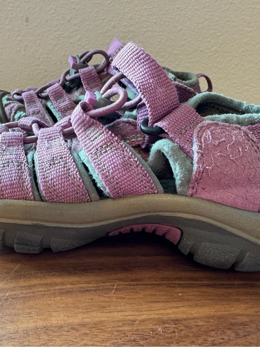 KEEN Newport H2 Toddler Size 10 Purple Water Hiking Sandals Closed Toe